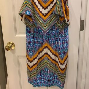 Never worn, Alice & Trixie fun summer dress.